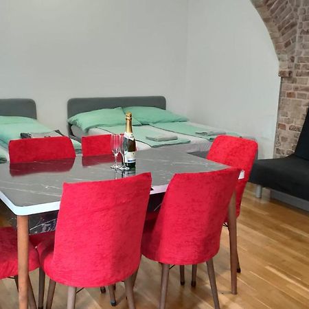 Cozynite Premium Apartment Stadthalle Виена Екстериор снимка