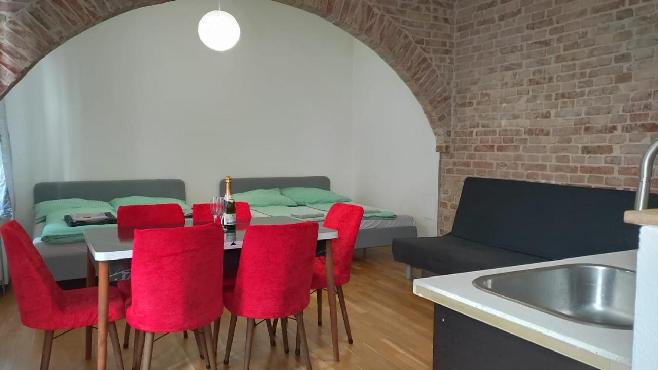 Cozynite Premium Apartment Stadthalle Виена Екстериор снимка