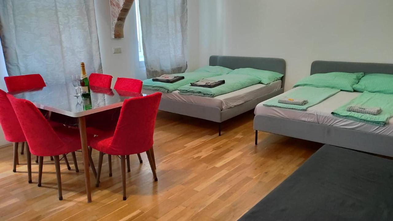 Cozynite Premium Apartment Stadthalle Виена Екстериор снимка